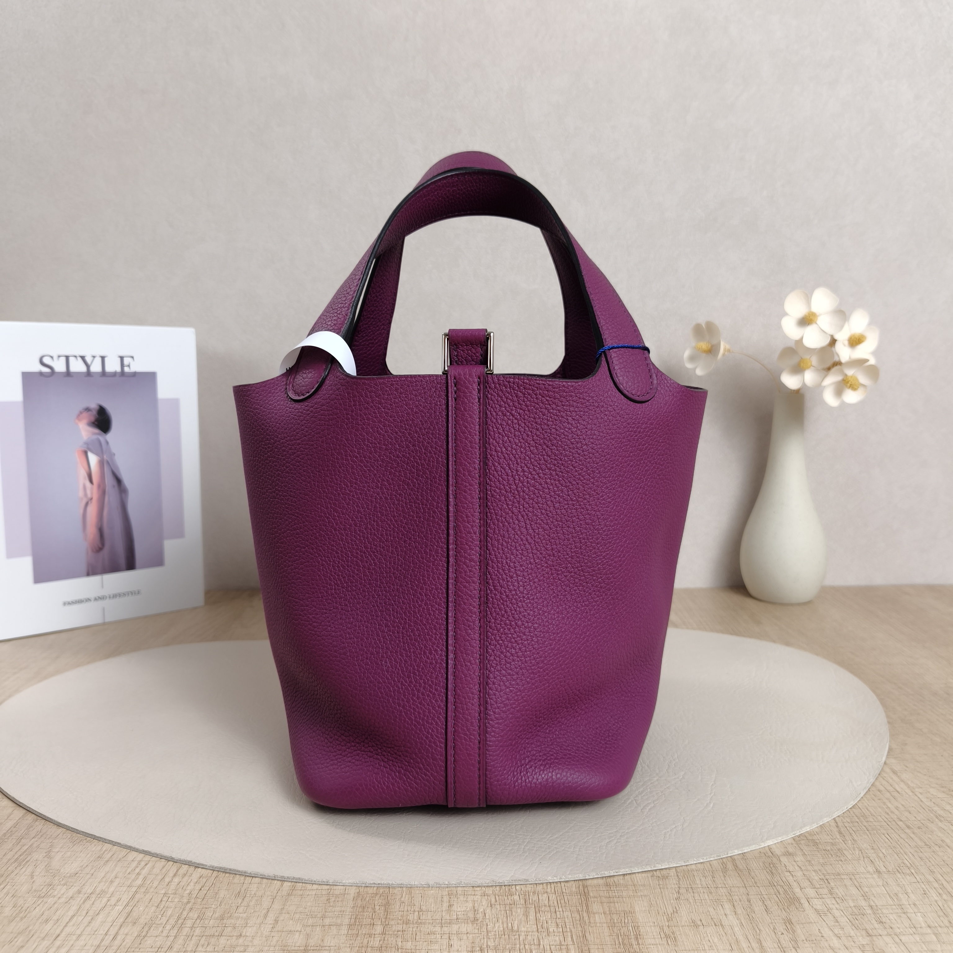 Hermès Top Handle Bag Picotin Lock 18 18P9 Taurillon Clemence TC Calfskin Small18 × 13 × 18 cm