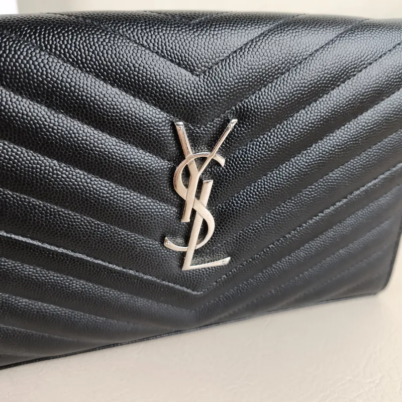 SAINT LAURENT Shoulder Bag CASSANDRE ENVELOPE Black Calfskin One Size 22.5 × 4 × 14 cm — detail view 6 of 10
