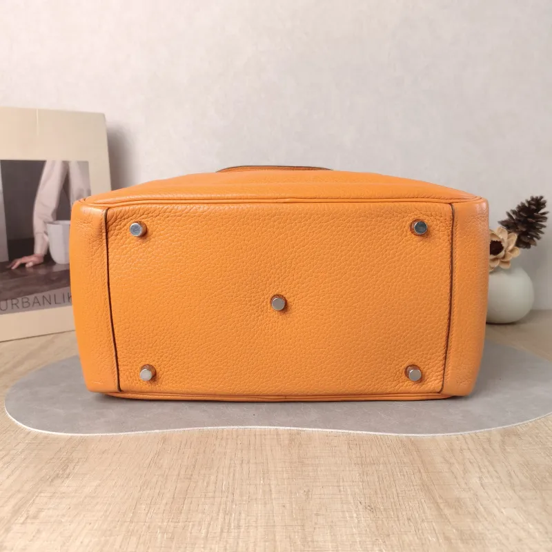 Hermès Crossbody Bag Lindy 30 Taurillon Clemence TC Calfskin 30 30 × 15 × 19 cm R — cover view 3 of 5