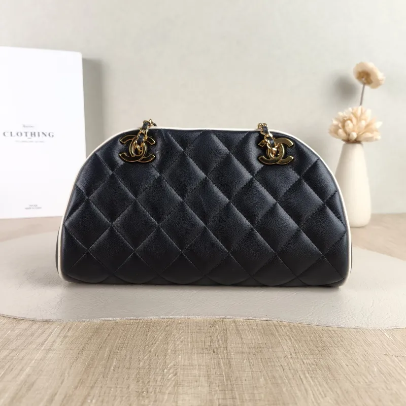 Chanel Crossbody Bag Bowling Bag Black Lambskin One Size 25 × 8 × 14 cm — cover view 4 of 6