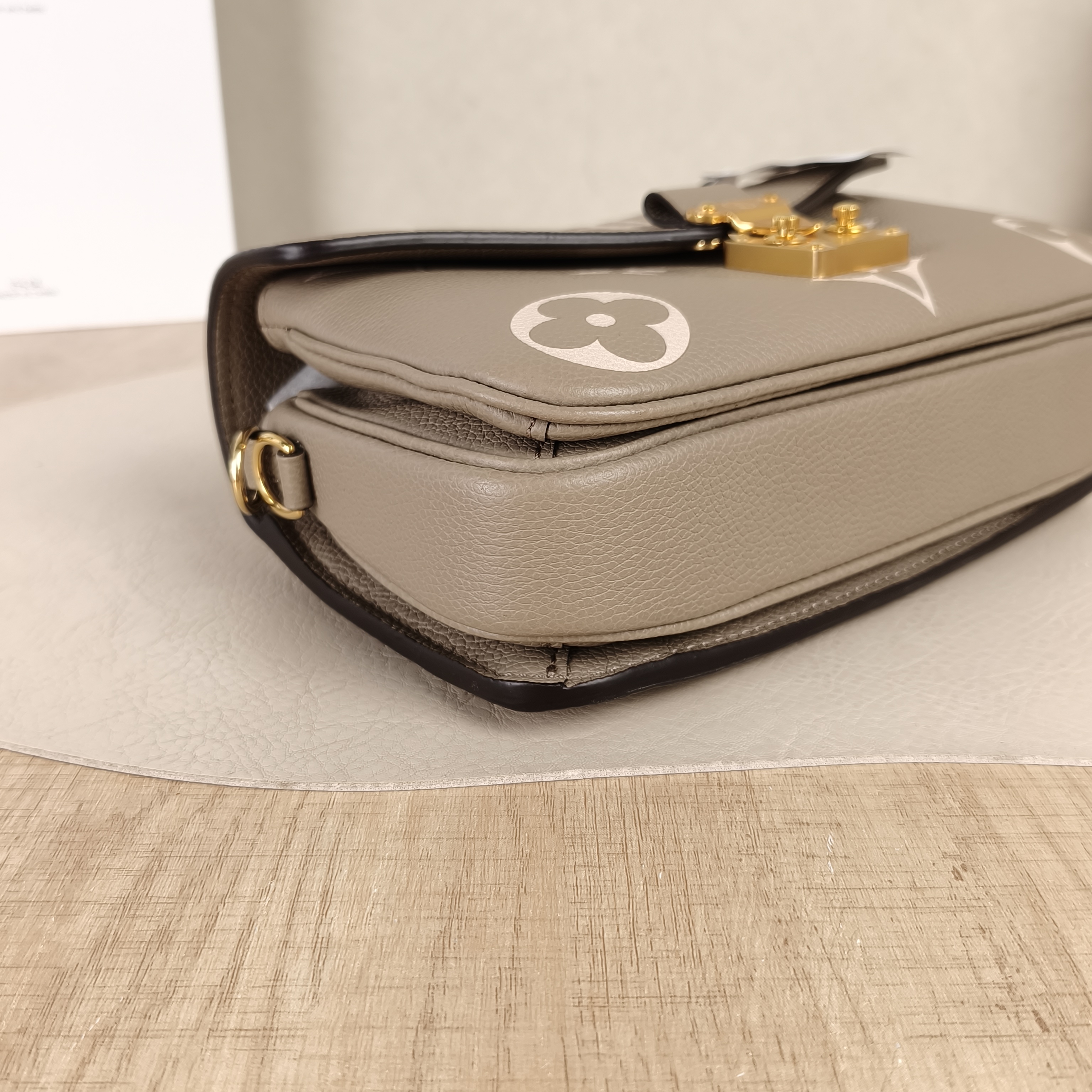 Louis Vuitton Shoulder Bag — cover view 9 of 13