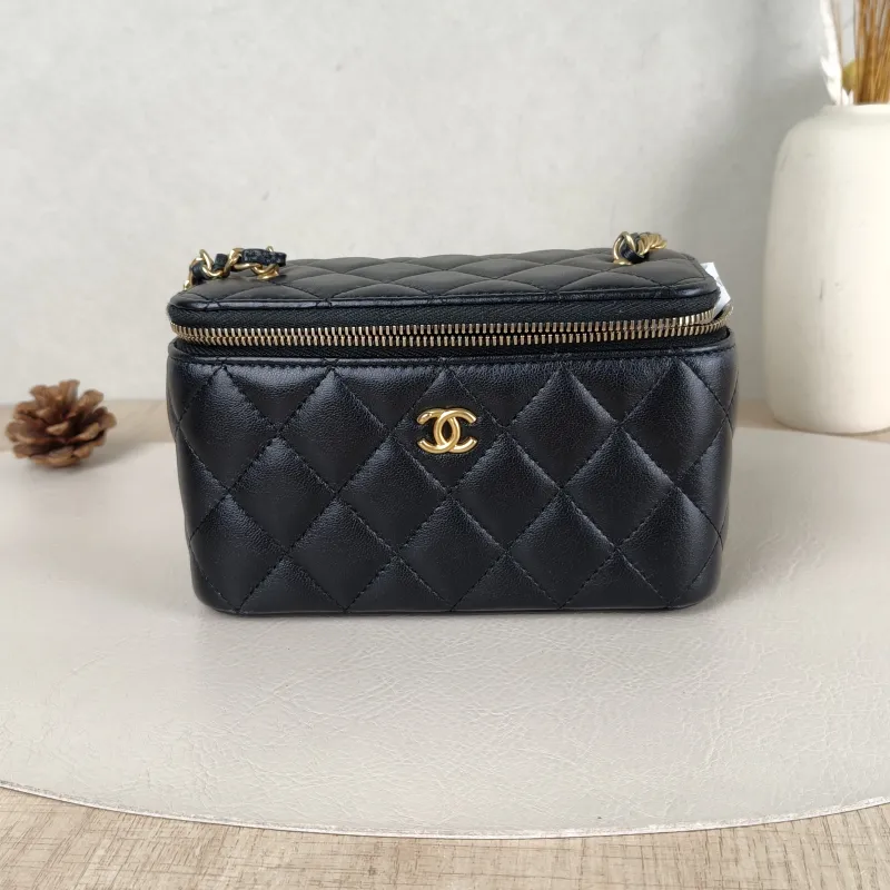 Chanel Crossbody Bag Edition Box Bag Cosmetic Bag Black Lambskin 17 × 8 × 9.5 cm