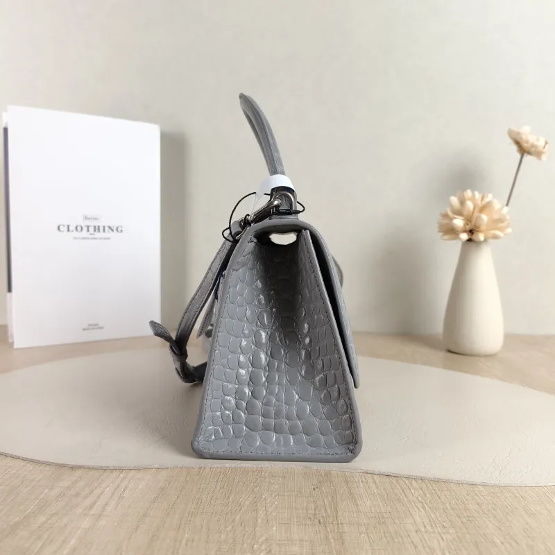 BALENCIAGA Crossbody Bag Hourglass Hourglass Bag Grey Calfskin Small 23 × 10 × 14 cm — detail view 3 of 11