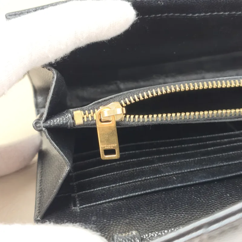 SAINT LAURENT Crossbody Bag ENVELOPE Black Grained Calfskin Small 21 × 6 × 13 cm — detail view 2 of 11