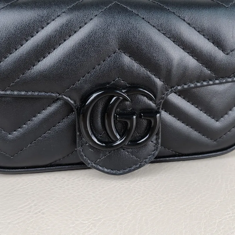 GUCCI Crossbody Bag GG Marmont So Black Marmont So Black Black CC alfskin Mini 16.5 × 5 × 10 cm — detail view 2 of 12