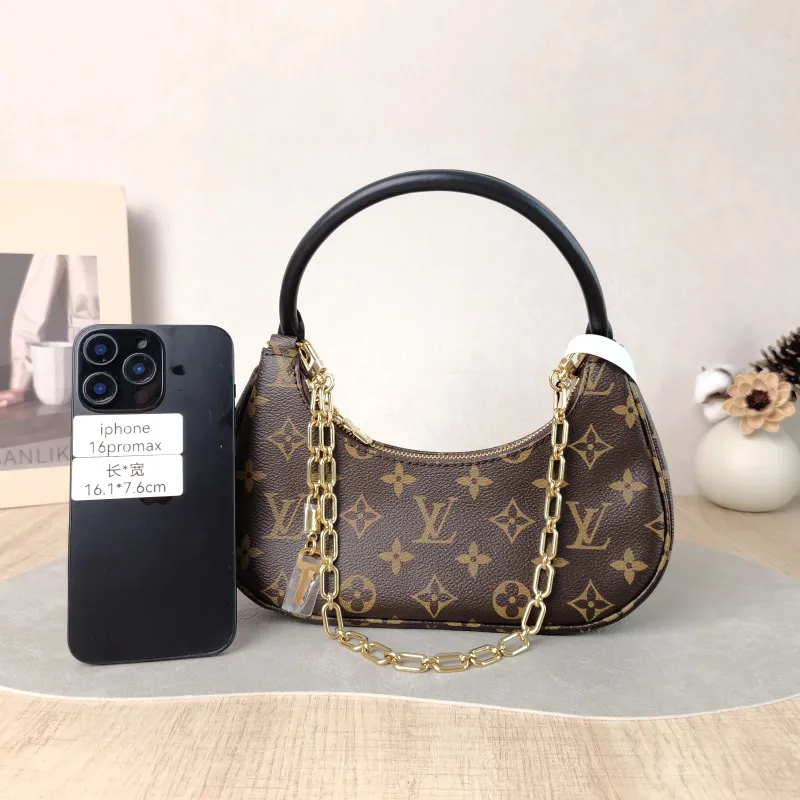 Louis Vuitton Shoulder Bag Catchy Monogram PVC Small 24 × 6 × 10 cm — cover view 2 of 6