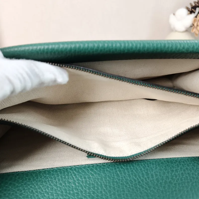 GUCCI Crossbody Bag Dionysus Green Calfskin Medium 28 × 9 × 17 cm — detail view 1 of 11
