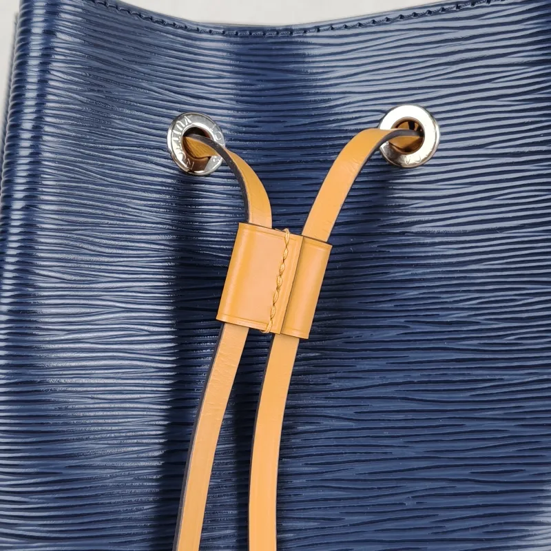 Louis Vuitton Crossbody Bag NÉONOÉ Bucket Bag BB Blue · Yellow Epi Embossed Calfskin BB 20 × 13 × 20 cm — detail view 8 of 12