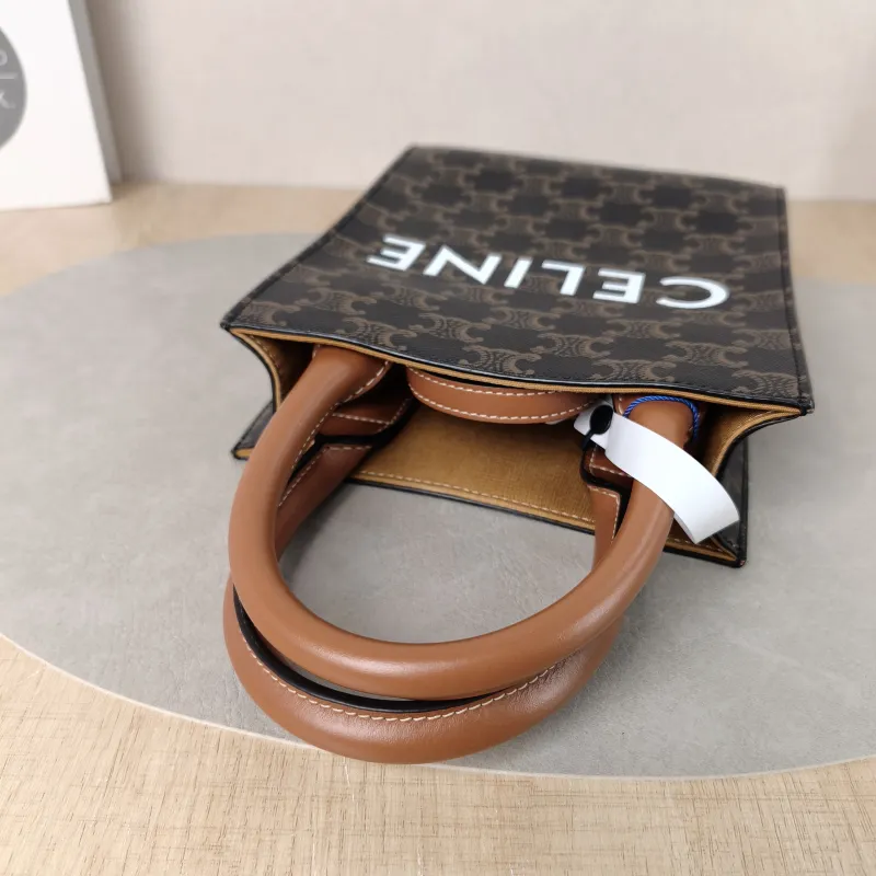 CELINE Crossbody Bag CABAS Mini Monogram PV Cmini17 × 4 × 20.5 cm — detail view 6 of 10