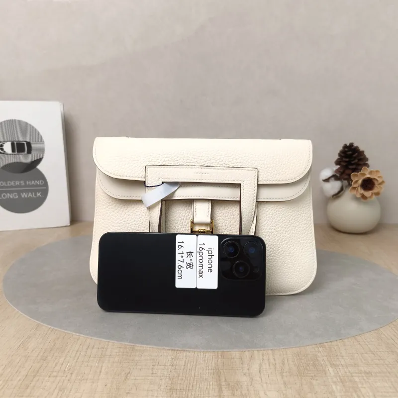Hermès Shoulder Bag Halzan 25I2 Taurillon Clemence TC Calfskin Small25 × 8 × 17 cm — cover view 5 of 6