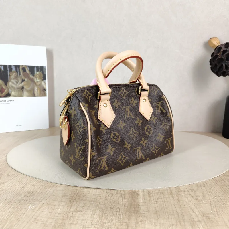 Louis Vuitton Crossbody Bag Speedy20 Shoulder Strap PVC Small 20.5 × 12 × 13.5 cm — cover view 3 of 5
