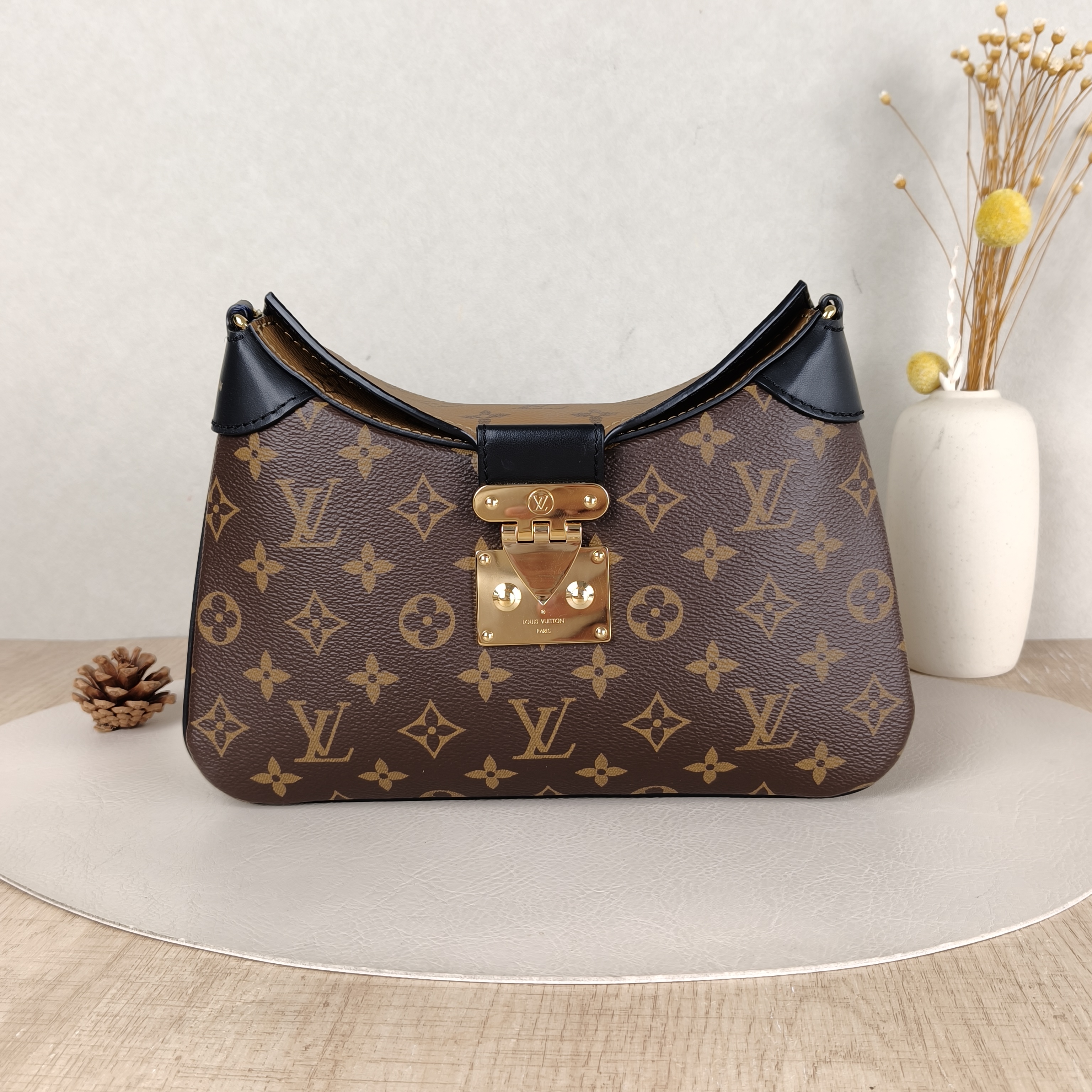 Louis Vuitton Crossbody Bag Twinny Monogram PVC One Size29 × 9 × 19 cm