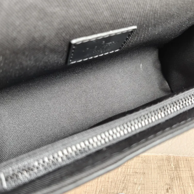 Louis Vuitton Crossbody Bag Steamer Box Yellow · Black · Monogram PVC · Calfskin Mini 18 × 6.5 × 11 cm — detail view 8 of 11