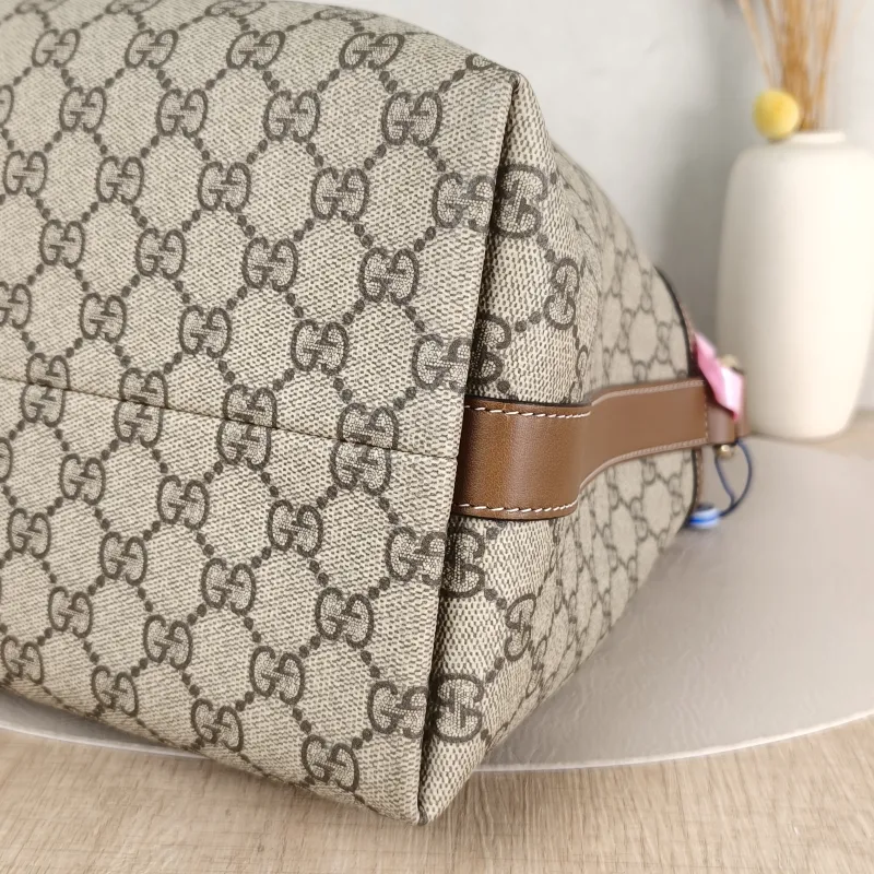 GUCCI Shoulder Bag Padlock Tote Monogram Brown Canvas 28.5 × 15 × 22.5 cm — detail view 1 of 11