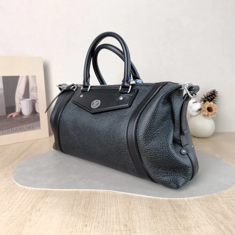 Louis Vuitton Crossbody Bag BIKER Black Lambskin Medium 38 × 15 × 15 cm — cover view 3 of 6