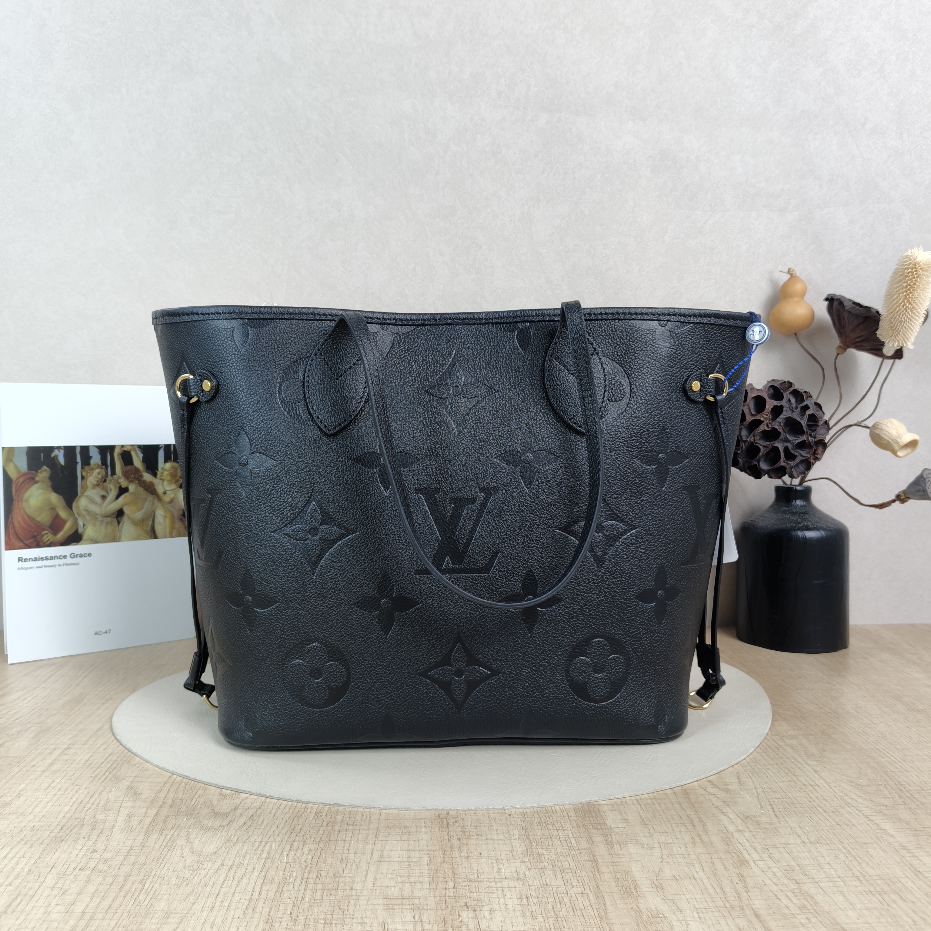 Louis Vuitton Shoulder Bag Neverfull Black Empreinte Embossed Calfskin Monogram Medium31 × 14 × 28 cm