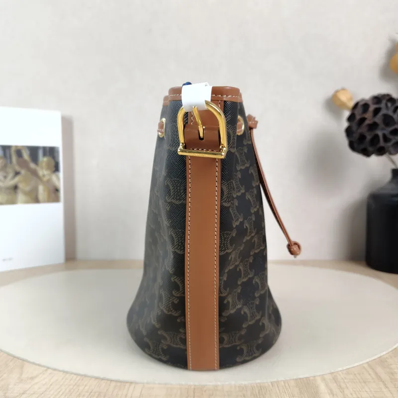 CELINE Crossbody Bag Triomphe Bucket Bag Monogram PVC Small14 × 14 × 21 cm — detail view 10 of 10
