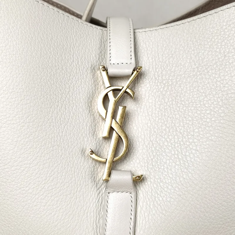 SAINT LAURENT Shoulder Bag LE 5 À 7 Hobo White Calfskin Large 30 × 13 × 31 cm — detail view 5 of 9