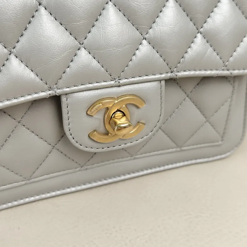 Chanel Crossbody Bag23s Messenger Bag Grey Calfskinmini19.5 × 6 × 13 cm — detail view 6 of 15