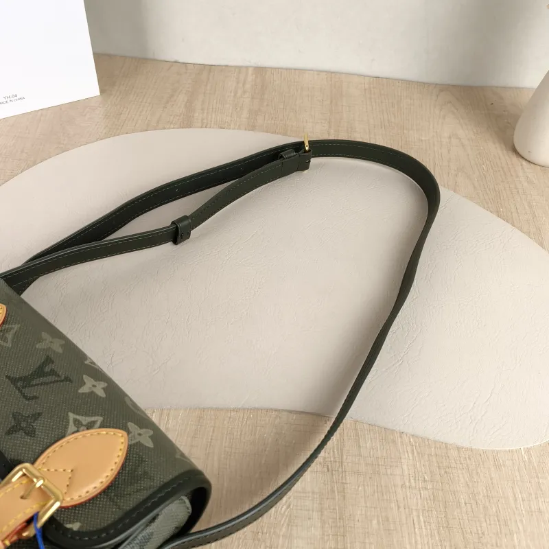 Louis Vuitton Crossbody Bag Satchel Messenger Bag Green PVC Mini 19.5 × 6 × 15 cm — detail view 3 of 12