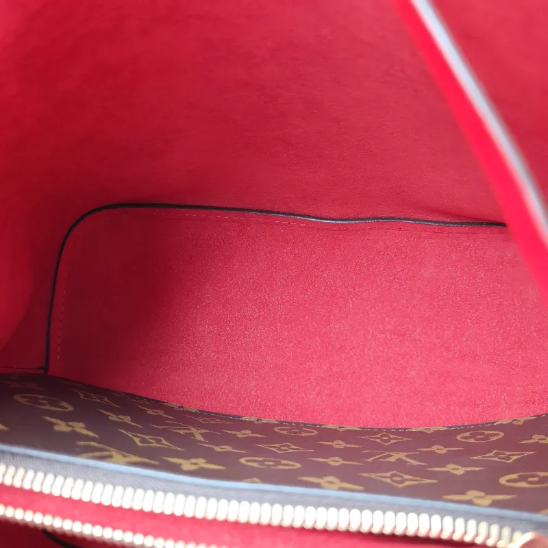 Louis Vuitton Shoulder Bag NÉONOÉ Bucket Bag PVC Medium 26 × 17.5 × 26 cm — detail view 9 of 9