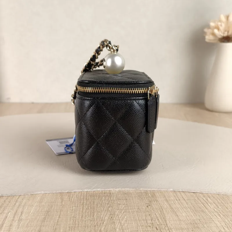 Chanel Top Handle Bag Edition Pearl Black Calfskin Mini 10 × 7 × 9 cm 31 — detail view 8 of 11