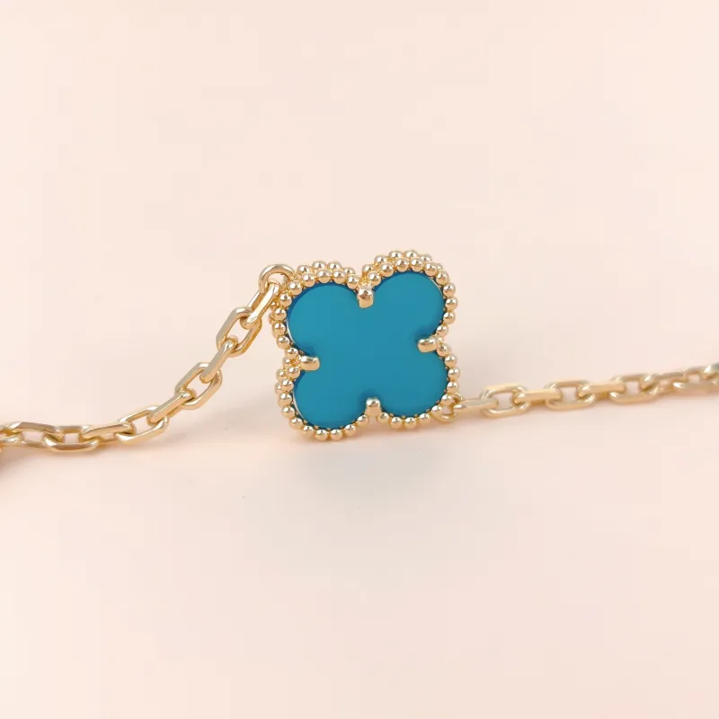 Van Cleef & Arpels Bracelet Alhambra Alhambra Collection Five-Motif Bracelet 18KY ellow Gold Vintage Small 19cm — cover view 3 of 10