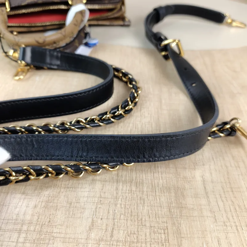 Louis Vuitton Crossbody Bag Onthego East West Two Straps Monogram PVC Small 25 × 10 × 13 cm — detail view 12 of 12