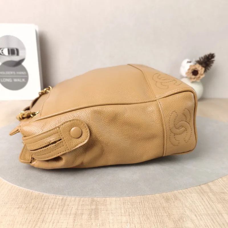 Chanel Shoulder Bag tote Brown Calfskin One Size27 × 8 × 26 cm — detail view 11 of 13