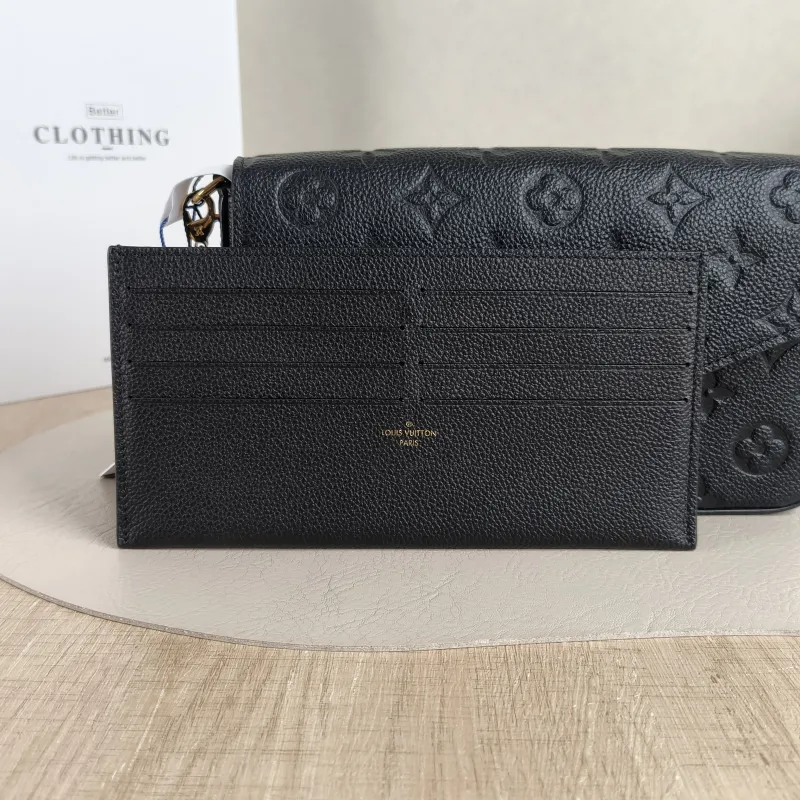 Louis Vuitton Crossbody Bag Pochette Félicie Black Calfskin Small21 × 3 × 12 cm — detail view 14 of 14