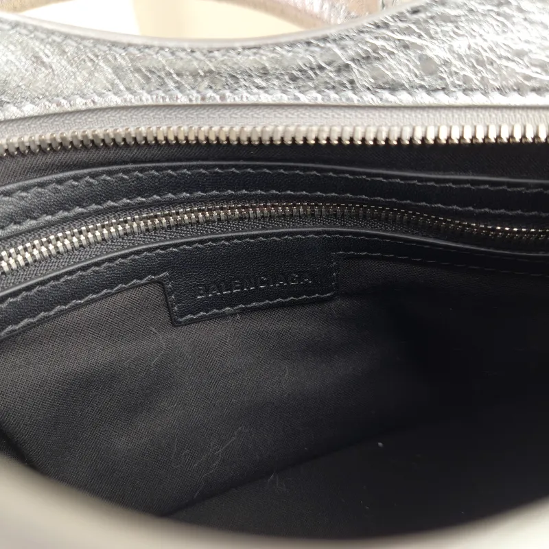 BALENCIAGA Crossbody Bag Classic City Silver Lambskin Mini 24 × 10 × 16 cm — detail view 5 of 12
