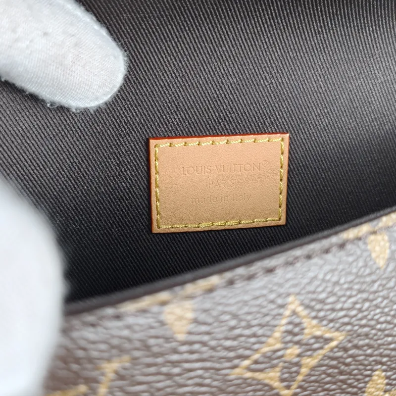 Louis Vuitton Crossbody Bag Diane Baguette Bag Monogram PVC nano 19 × 6 × 10.5 cm — detail view 12 of 12