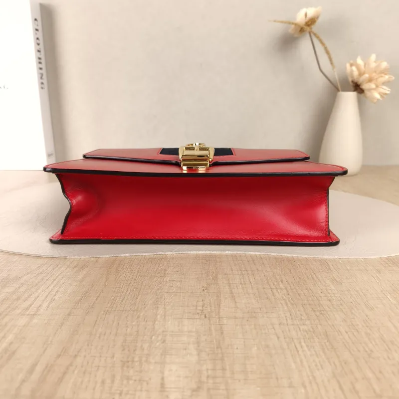 GUCCI Crossbody Bag Sylvie Shoulder Strap Edition Red Calfskin Small25.5 × 8 × 17 cm — cover view 4 of 5