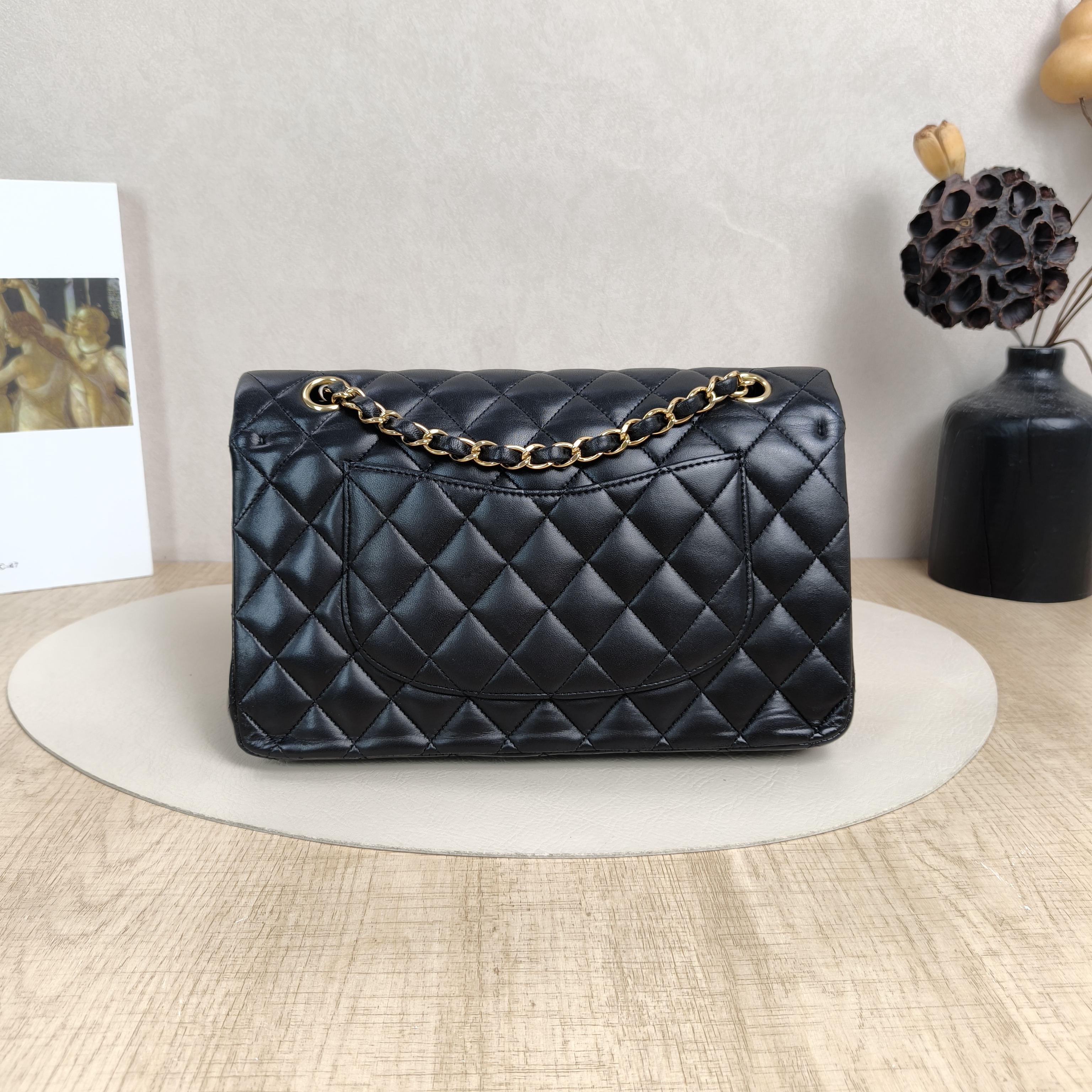 Chanel Crossbody Bag Classic Flap CF Black Lambskin Medium25.5 × 6.5 × 15.5 cm — cover view 3 of 5