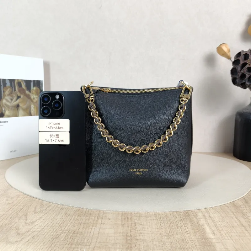 Louis Vuitton Crossbody Bag Multipass Hobo Shoulder Bag Black Calfskinmini17.5 × 9.5 × 18 cm — cover view 5 of 6