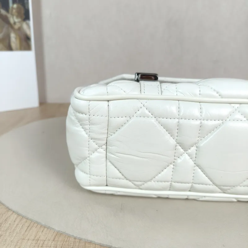 DIOR Crossbody Bag camp Messenger Bag White Calfskin Small 23 × 8 × 15 cm — detail view 10 of 14