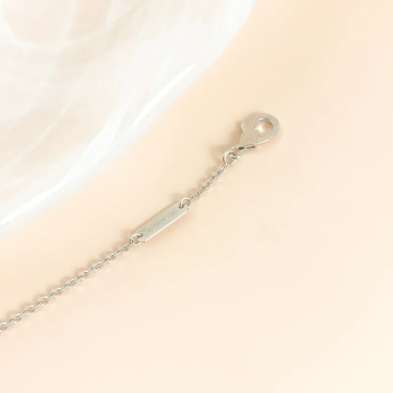 Van Cleef & Arpels Necklace Alhambra Alhambra Collection Necklace White Mother-of-Pearl Pearl · White Mother-of-Pearl18KW hite Gold Vintage Small42cm — cover view 9 of 9