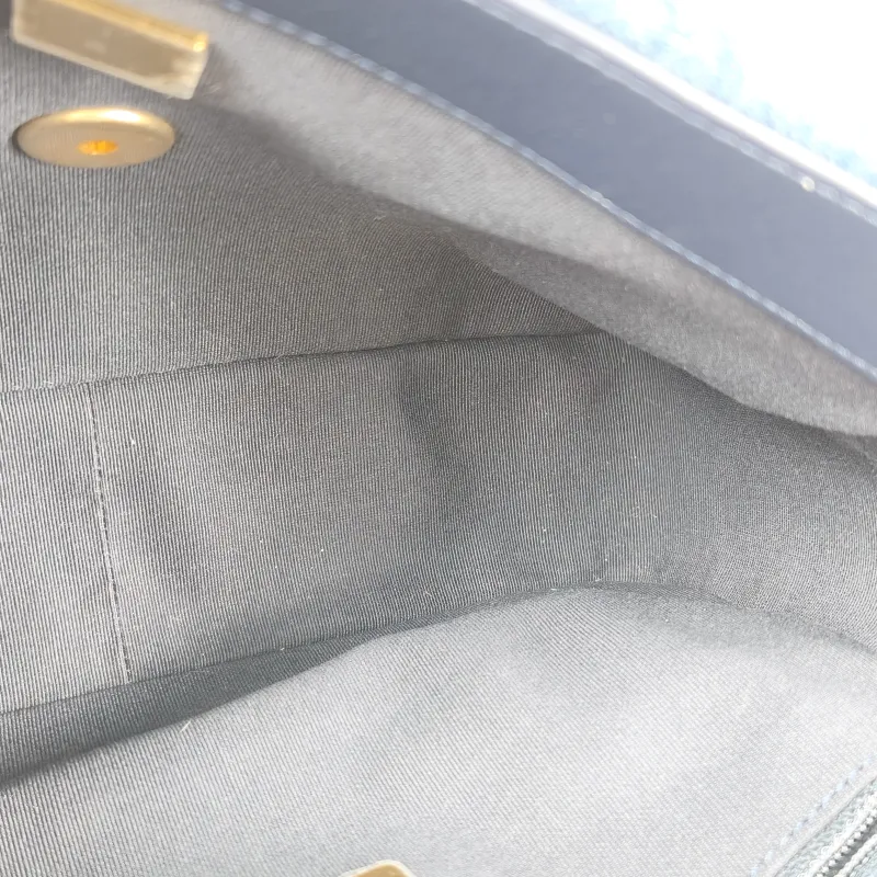 Chanel Crossbody Bag 19Bag Blue Small 26 × 9 × 16 cm — detail view 13 of 15