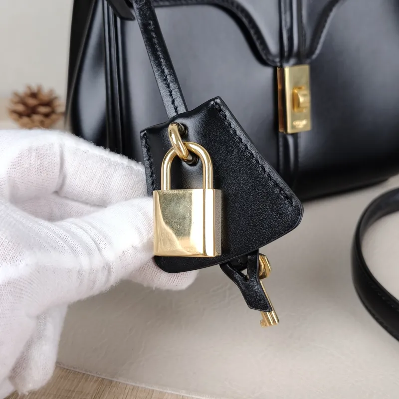CELINE Crossbody Bag 16 Edition Black Calfskin Mini 17.5 × 7 × 14 cm — detail view 4 of 14
