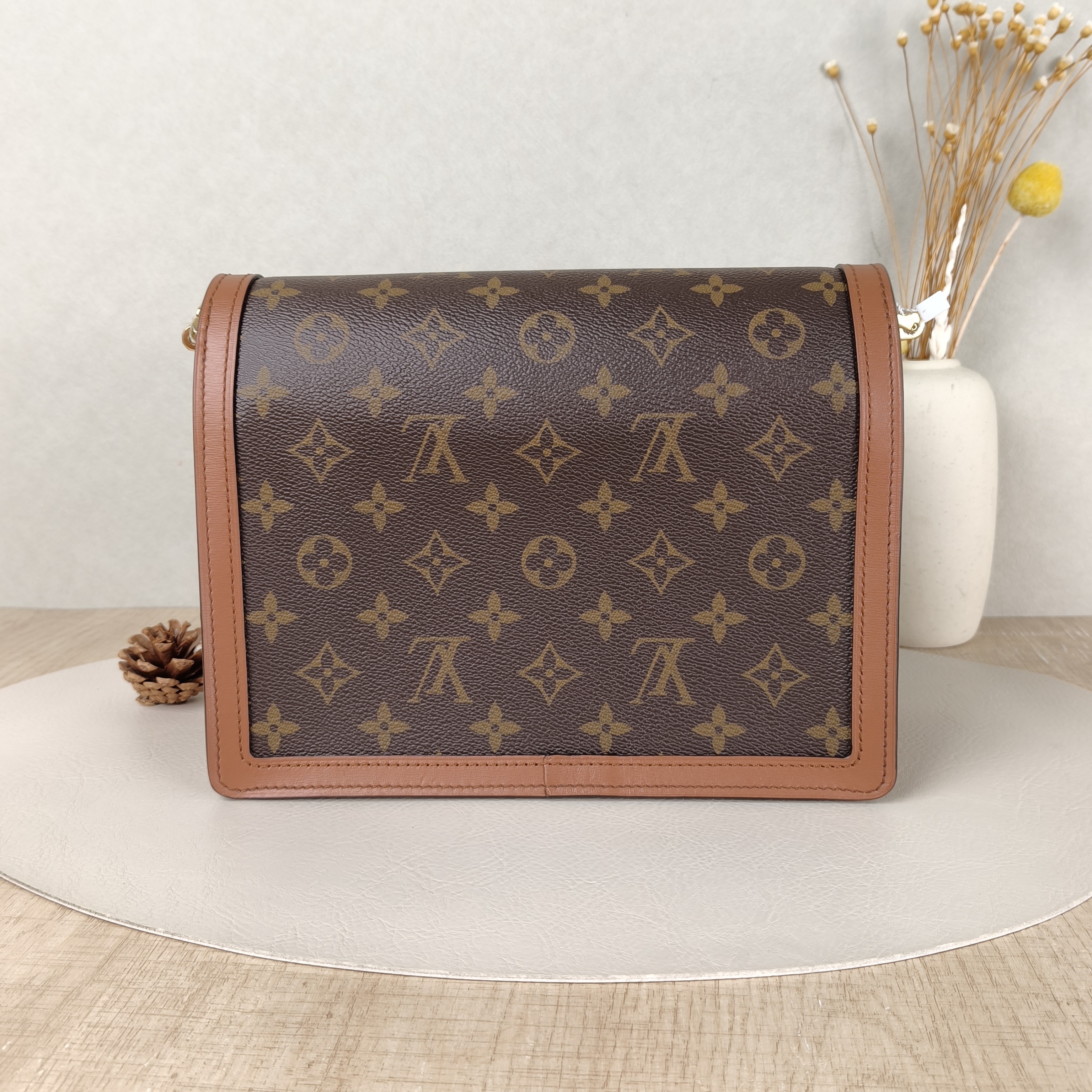 Louis Vuitton Crossbody Bag Dauphine Monogram PVC Medium25 × 10.5 × 17 cm — cover view 5 of 5