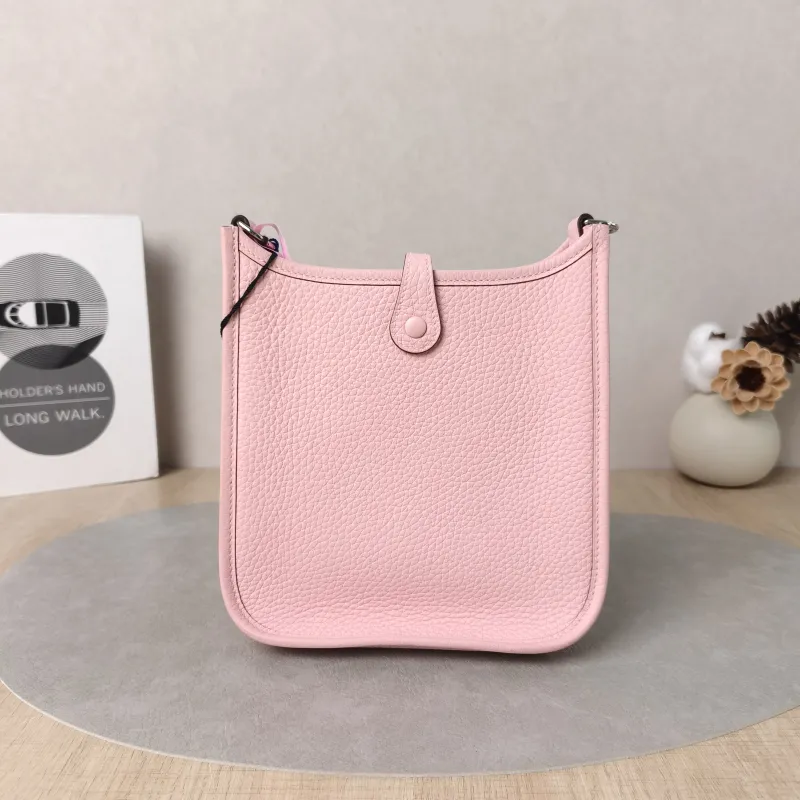 Hermès Crossbody Bag Evelyne Mini 16 Mini 16 TC Calfskinmini17 × 5.5 × 18 cm — cover view 2 of 6