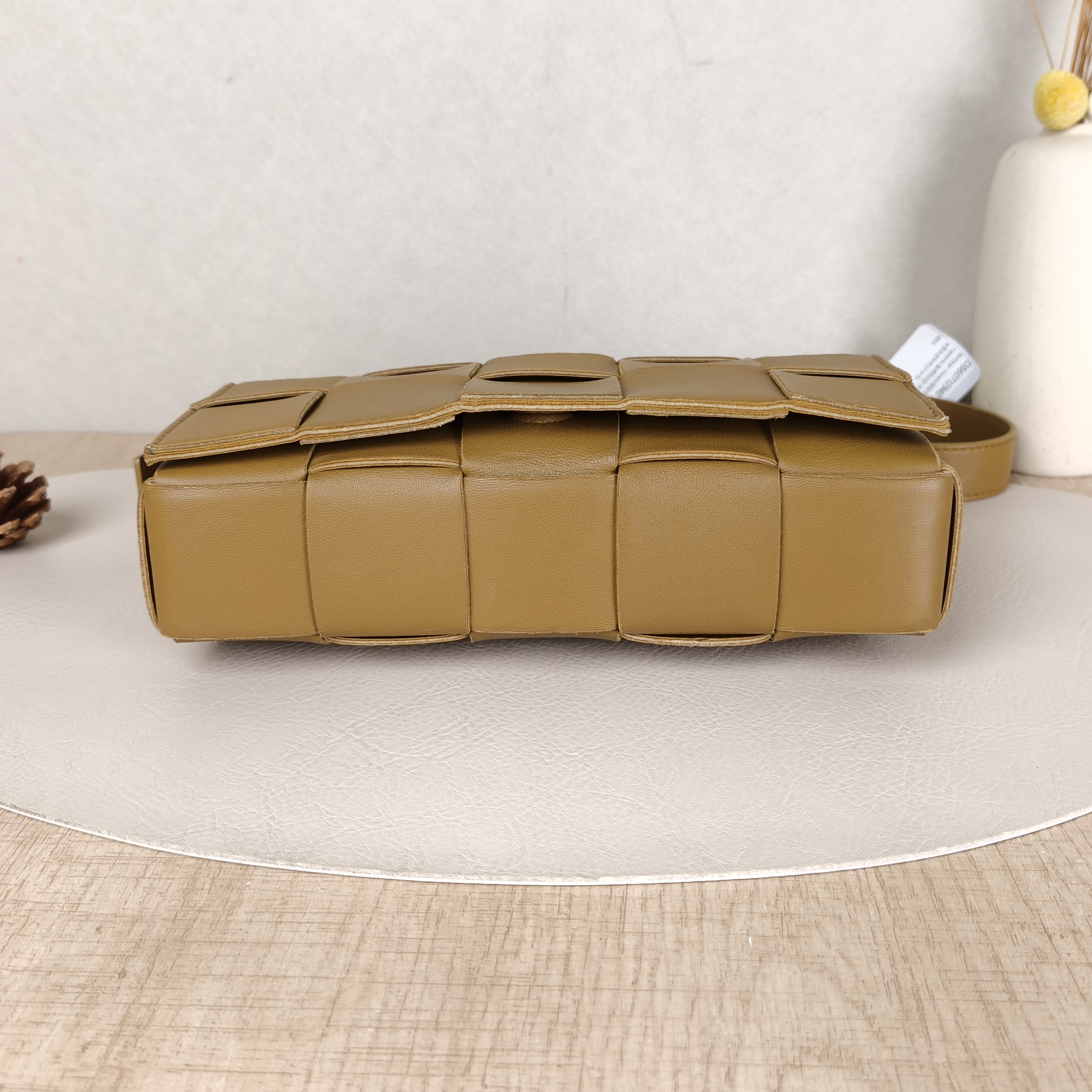 Bottega Veneta Crossbody Bag Cassette Woven Lambskin Medium23 × 5 × 15 cm — cover view 5 of 5