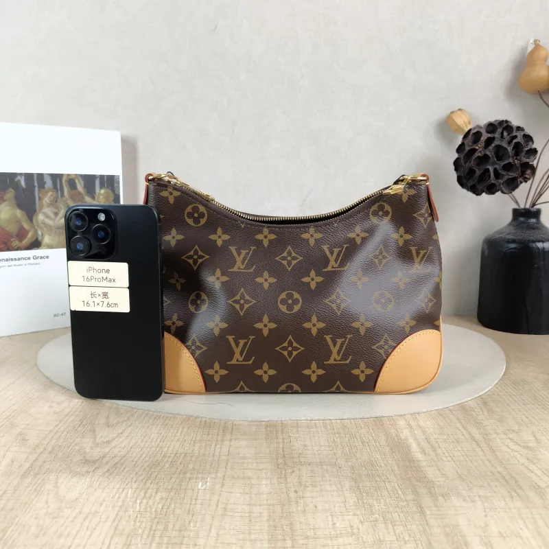 Louis Vuitton Crossbody Bag Boulogne PVC Small26 × 9.5 × 16 cm — cover view 6 of 6