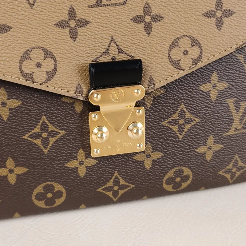 Louis Vuitton Crossbody Bag Pochette Métis Monogram Colorblock PVC Medium 25 × 7 × 19 cm — detail view 11 of 14