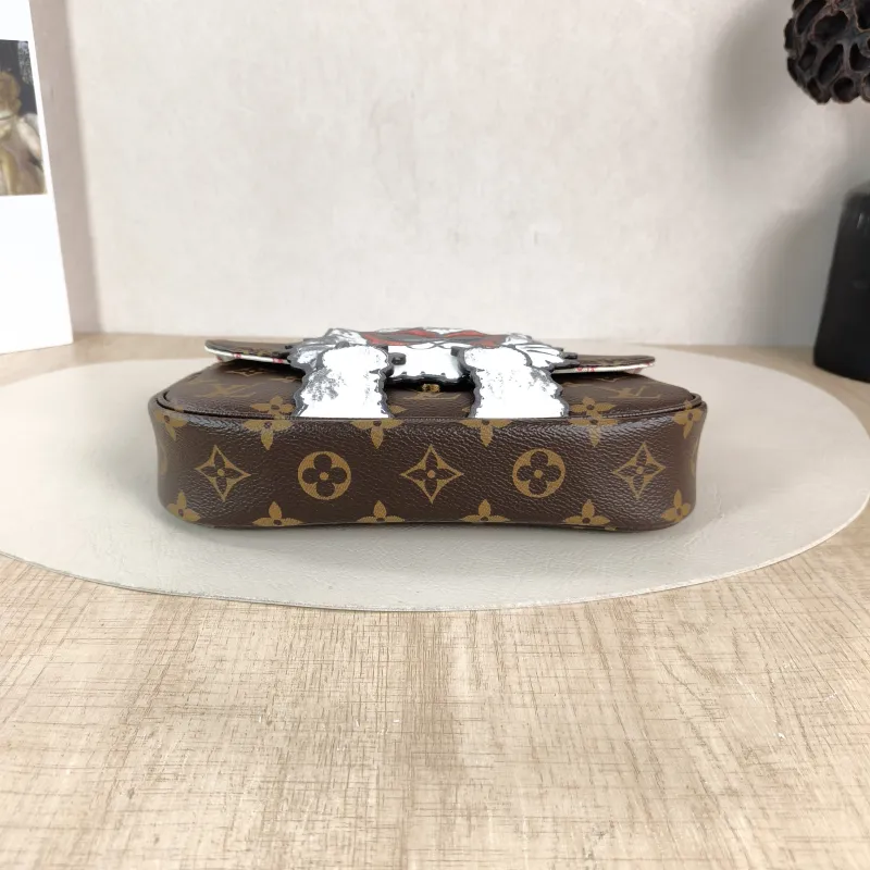 Louis Vuitton Crossbody Bag IVY Monogram PVC Small 23.5 × 4.3 × 12 cm — cover view 3 of 5