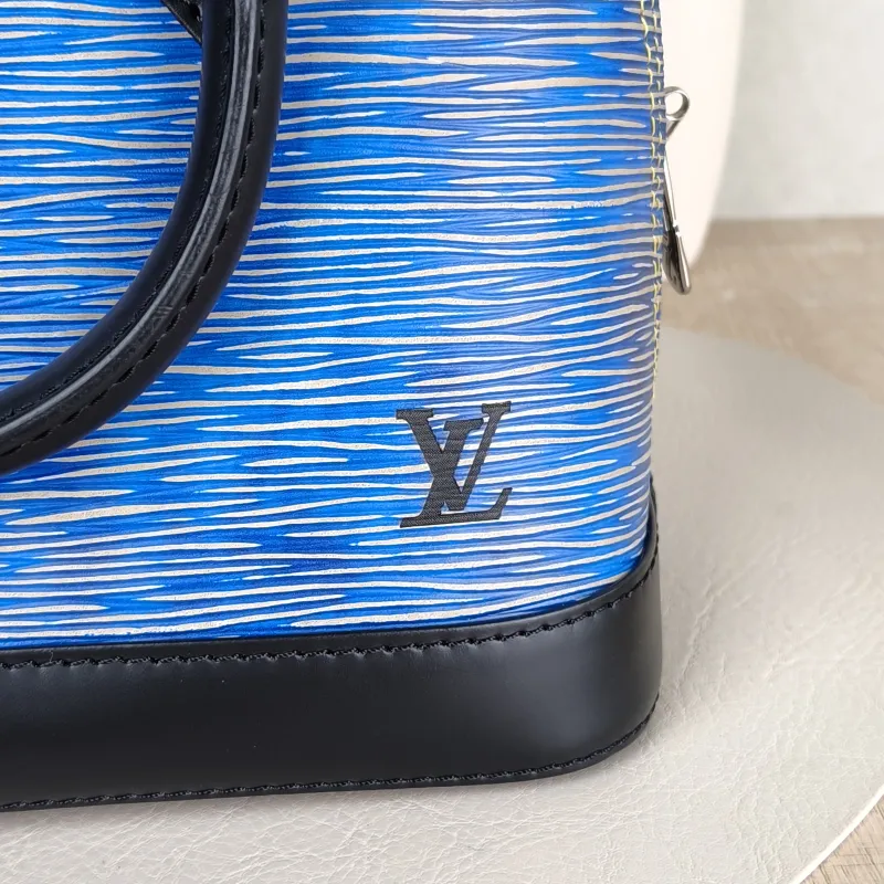 Louis Vuitton Top Handle Bag Alma BB Blue Epi Embossed Calfskin BB 23.5 × 11.5 × 17.5 cm — detail view 6 of 12