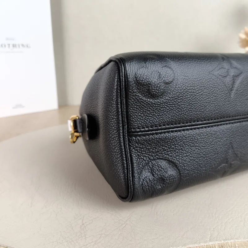 Louis Vuitton Crossbody Bag Speedy20 Black Monogram Empreinte Embossed Calfskin Small 20.5 × 12 × 13.5 cm — detail view 2 of 10