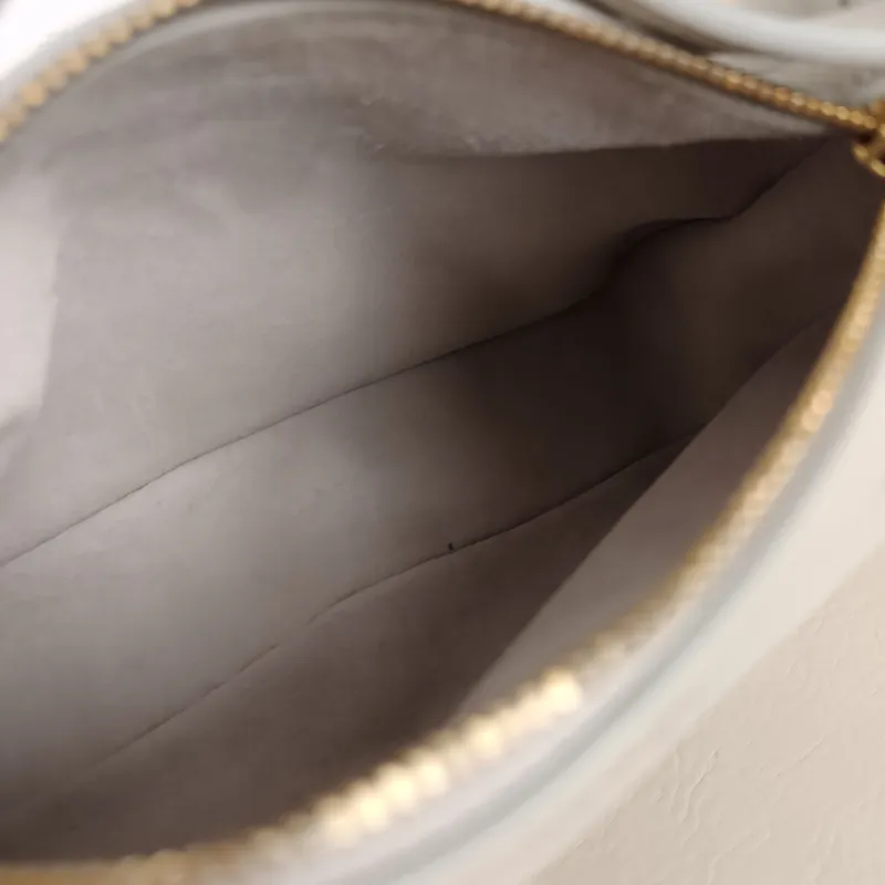 CELINE Shoulder Bag Romy Hobo Shoulder Bag White Calfskin Mini 19 × 5 × 14 cm — detail view 6 of 10