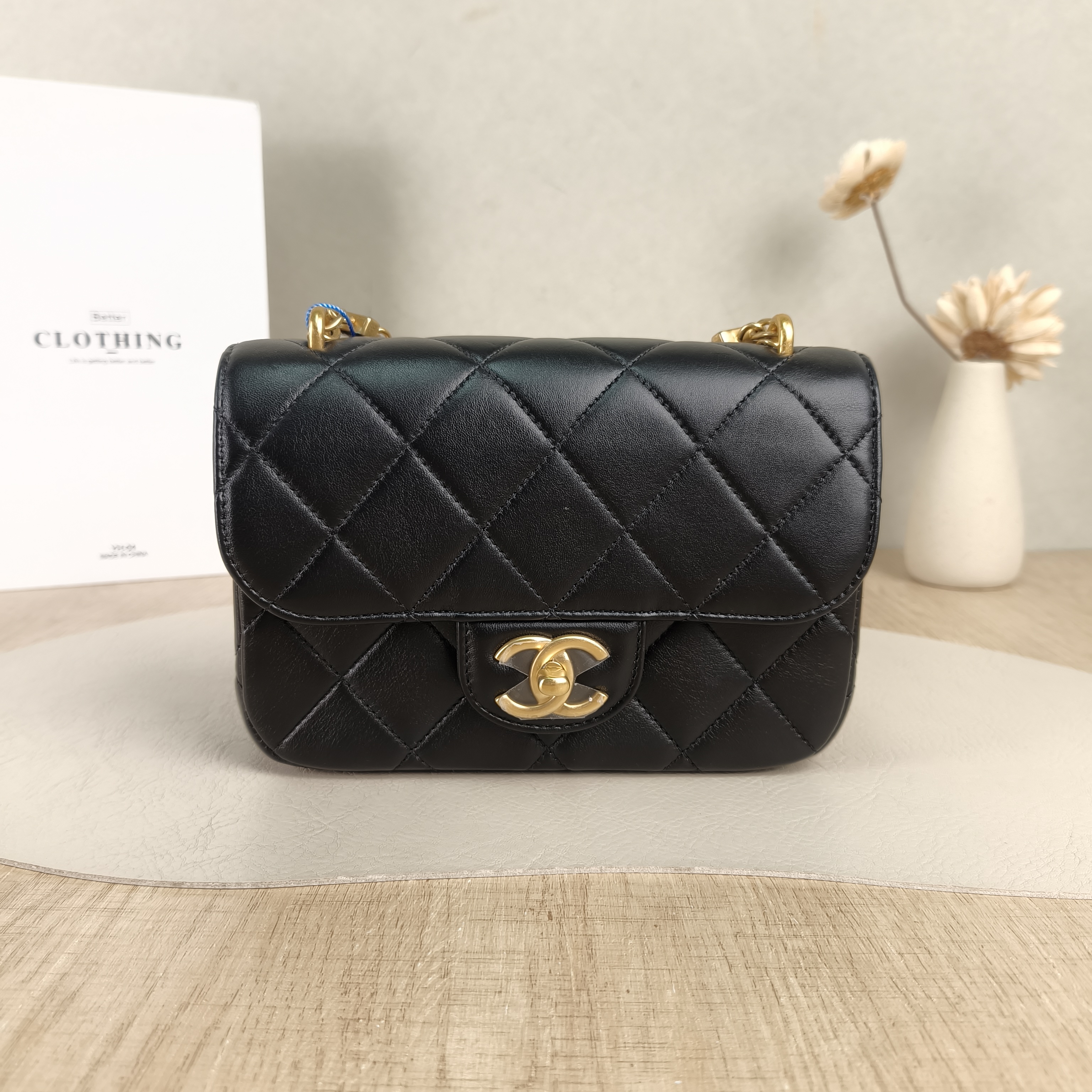 Chanel Crossbody Bag Pearl Black Lambskin One Size19 × 6 × 13 cm