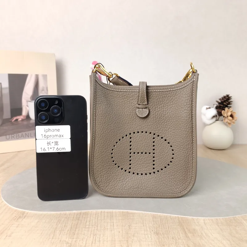 Hermès Crossbody Bag Evelyne Mini 16 Mini 16 TC Calfskin Mini 17 × 5.5 × 18 cm k Blue Shoulder Strap — cover view 3 of 6